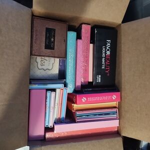 Liquid Matte Lipstick Set - Black and Pink